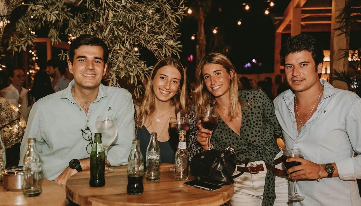 Abelardo Gil, Pilar Ayuso, Blanca Ayuso y Juancho Fontán.. 