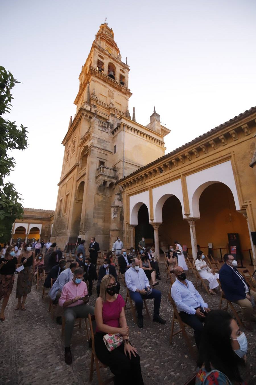 Los empresarios de Córdoba dan las gracias a sanitarios y fuerzas de seguridad