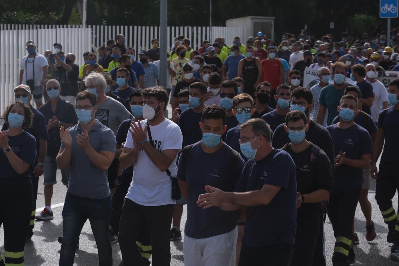 FOTOS: Los Astilleros de la Bahía de Cádiz salen a la calle a pedir auxilio