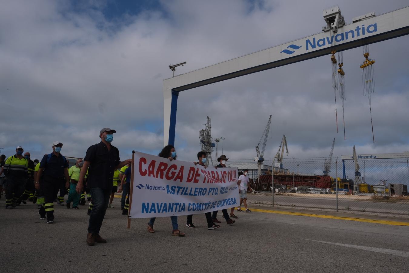 FOTOS: Los Astilleros de la Bahía de Cádiz salen a la calle a pedir auxilio