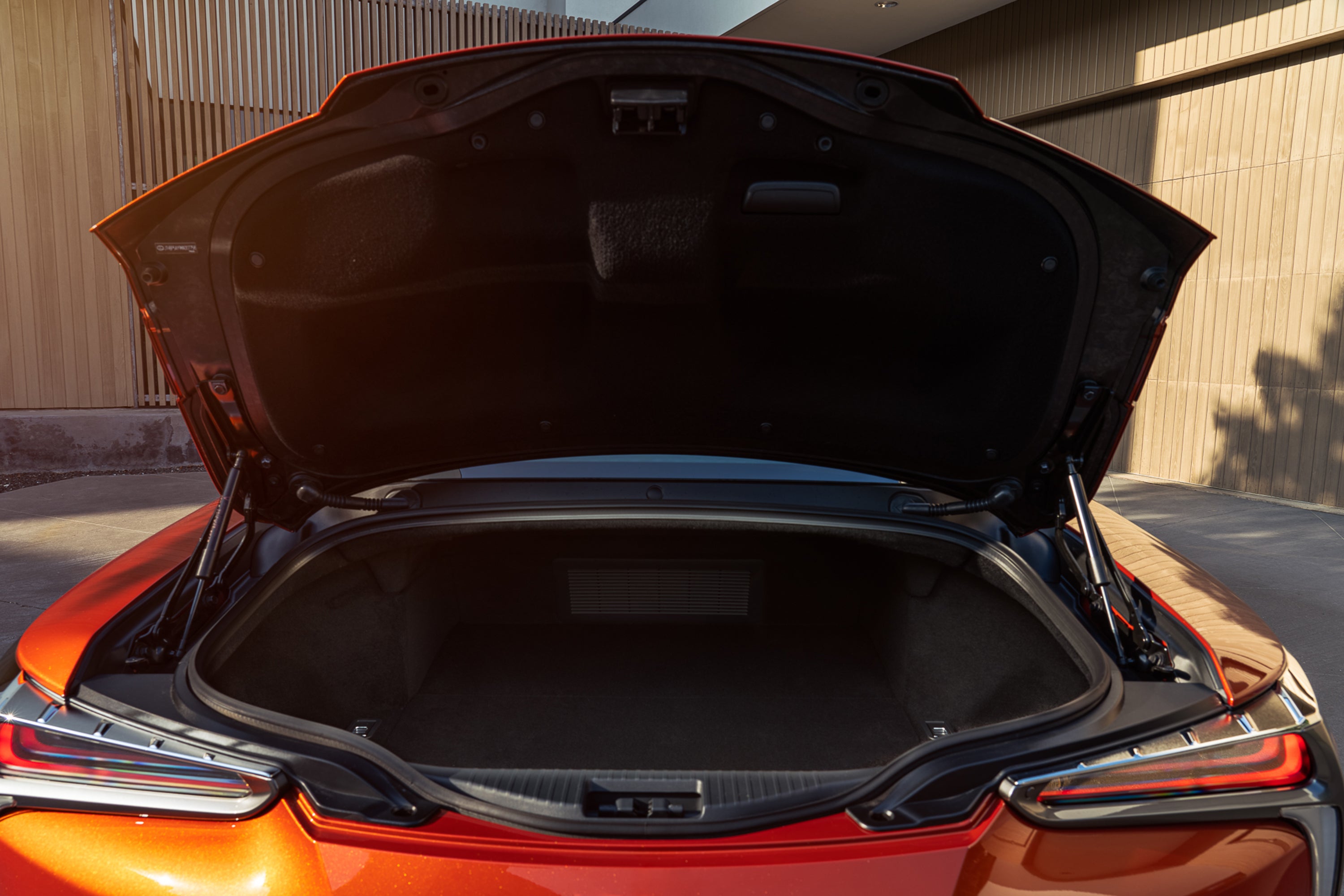 Fotogalería: Lexus LC 500h Naranja Carnelian