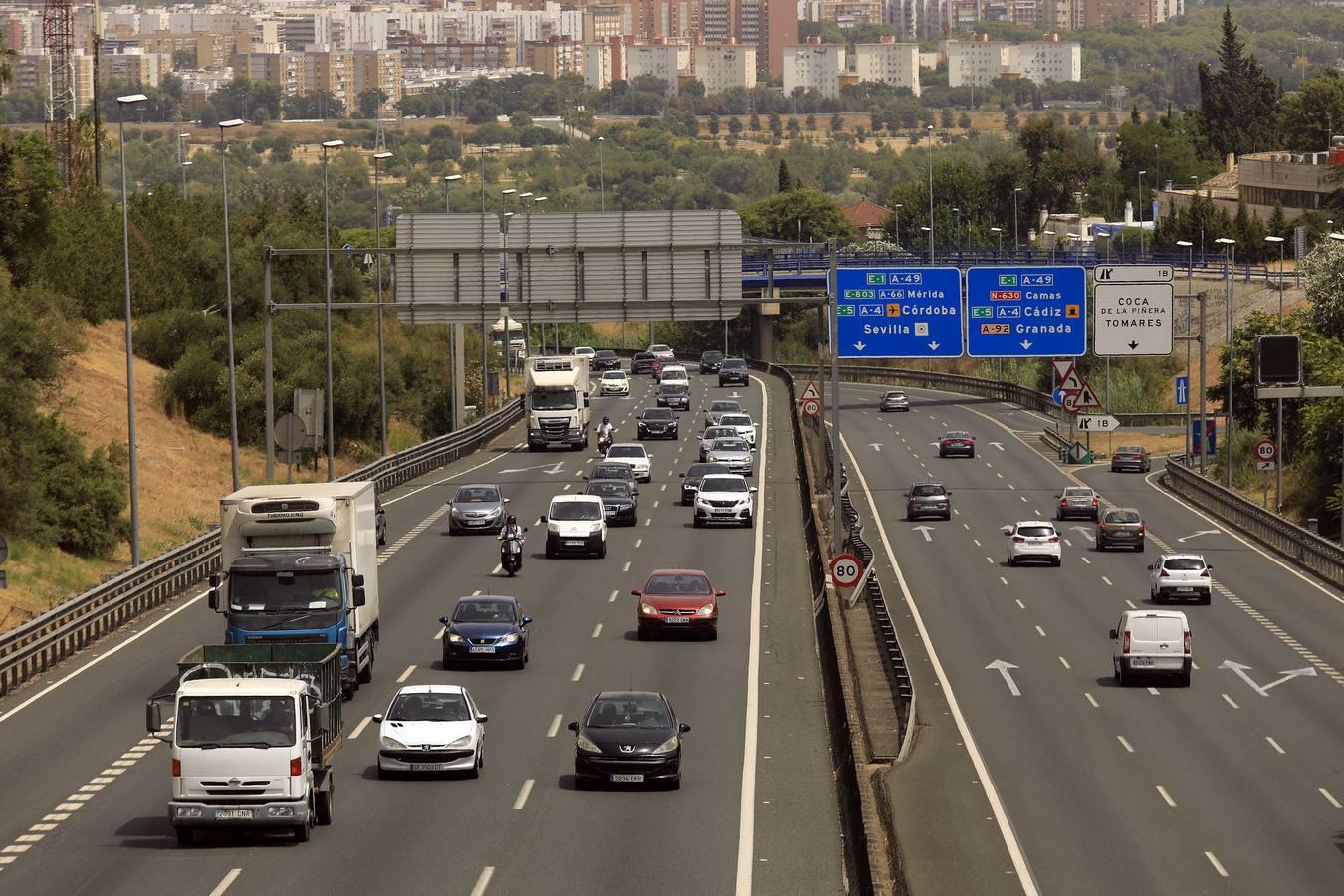 La Operación Salida de Sevilla, en imágenes