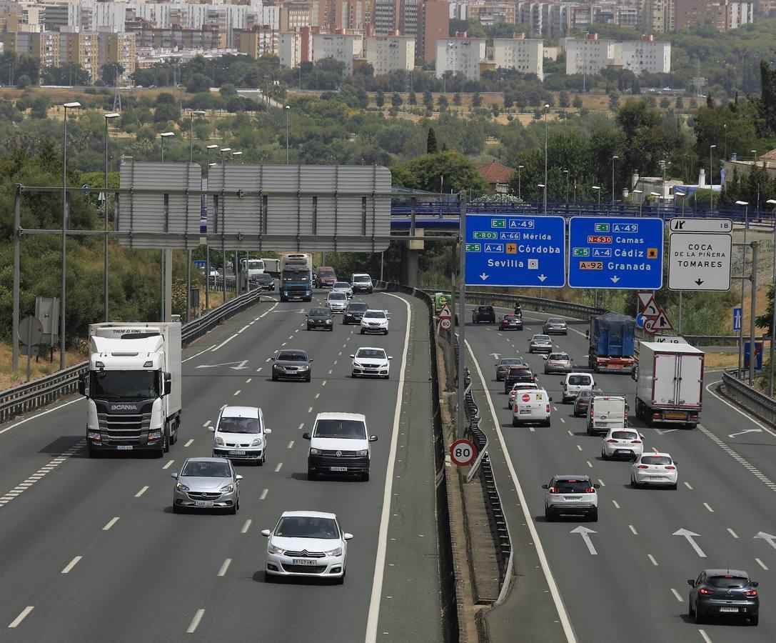 La Operación Salida de Sevilla, en imágenes