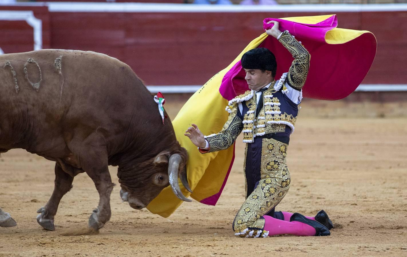 En imágenes, la primera corrida de toros de las Colombinas