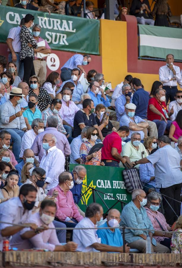 En imágenes, la primera corrida de toros de las Colombinas