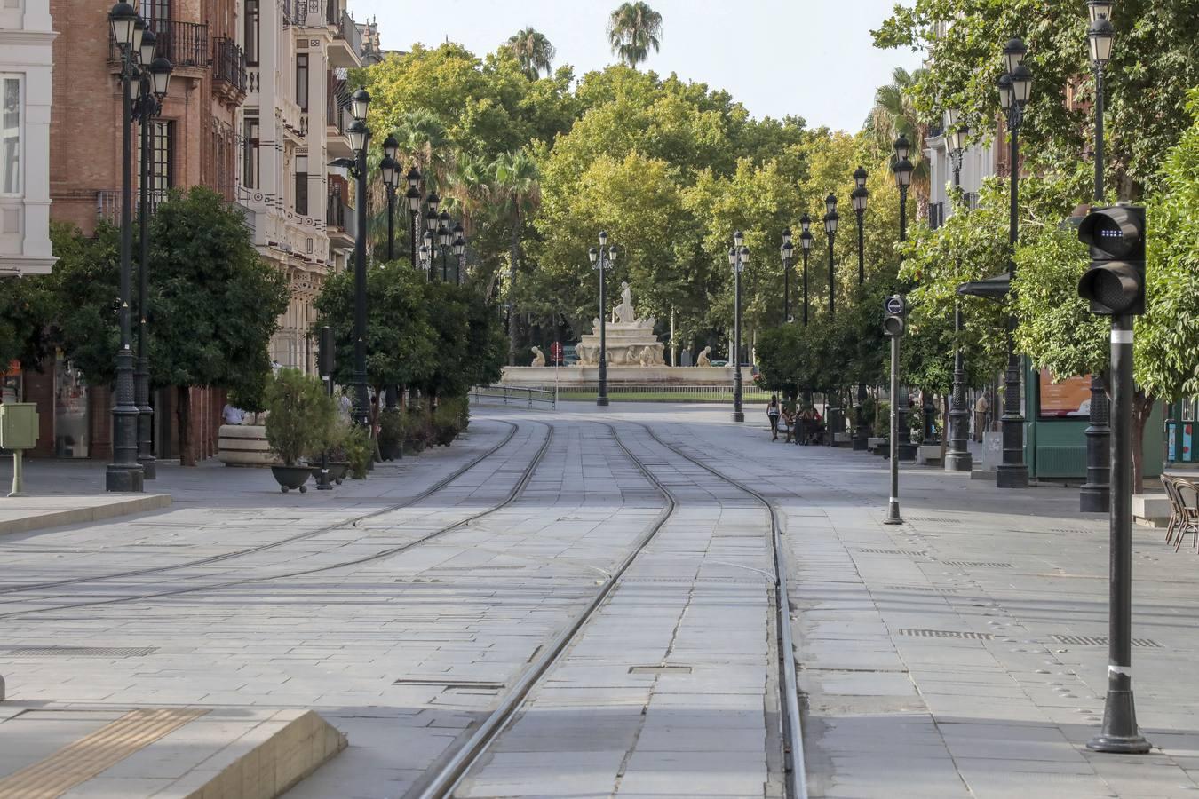 En imágenes, Sevilla se queda vacía con la llegada del mes de agosto