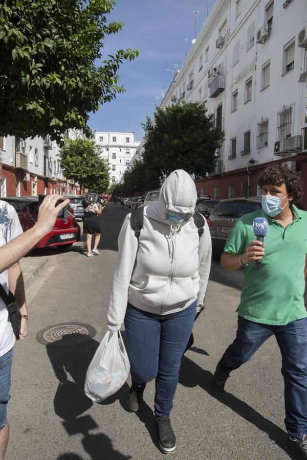 Desahucio en Sevilla: los okupas del Tardón abandonan el piso