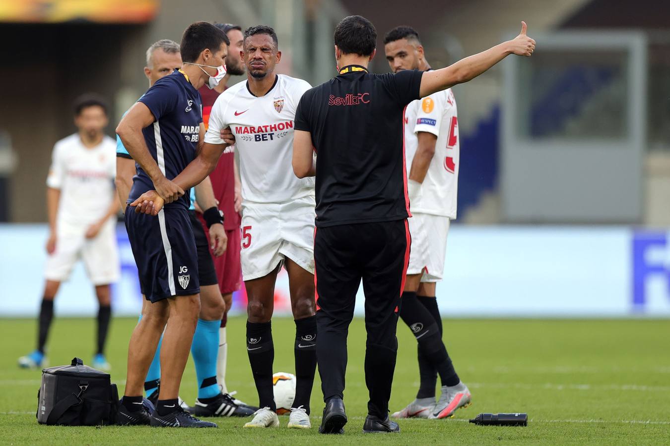 Las mejores imágenes del Sevilla FC - AS Roma de octavos de final