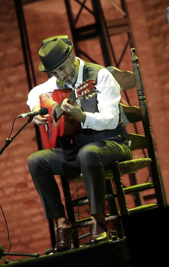La Bienal de Flamenco alza el telón, en imágenes