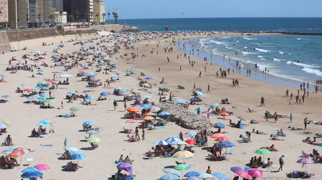 Fotos: La modélica imágen de las playas de Cádiz