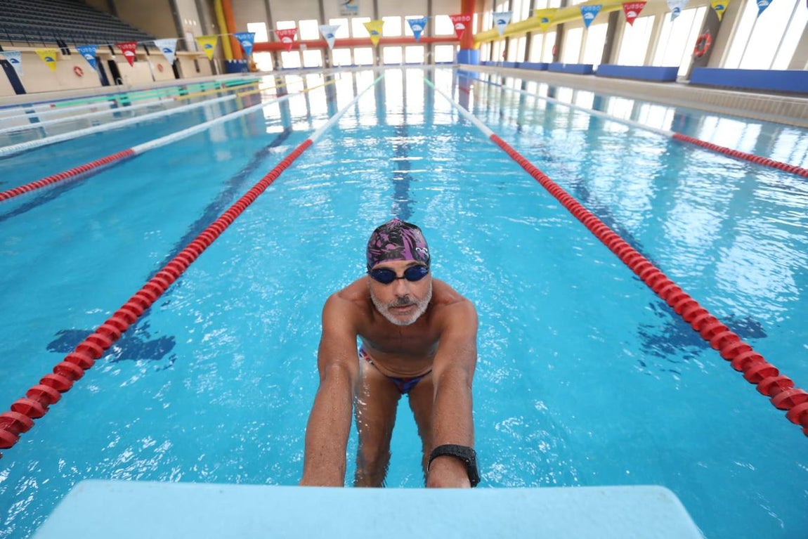 FOTOS: Abren las piscinas del polideportivo Ciudad de Cádiz para los abonados