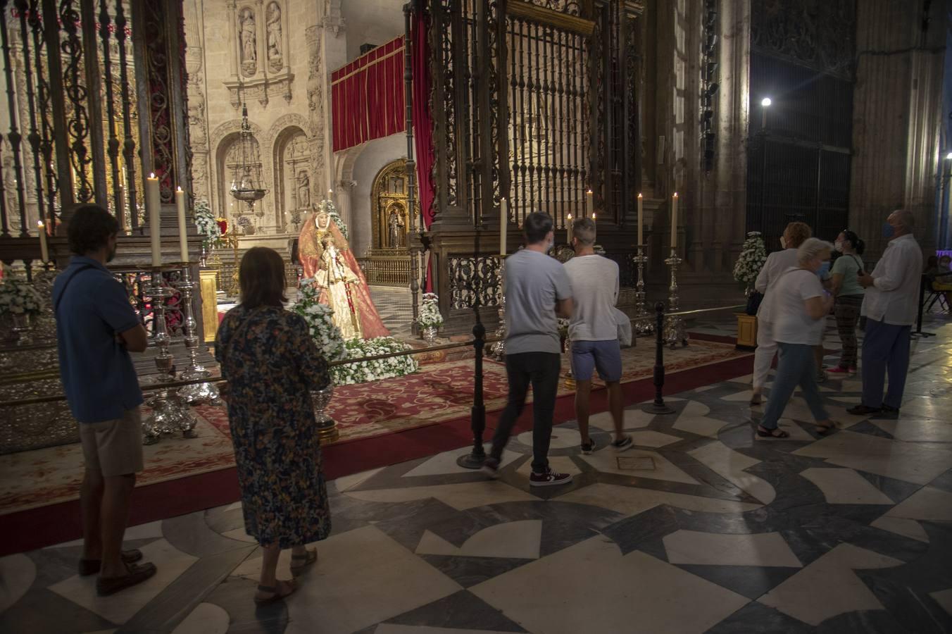 Las caras de la Virgen de los Reyes