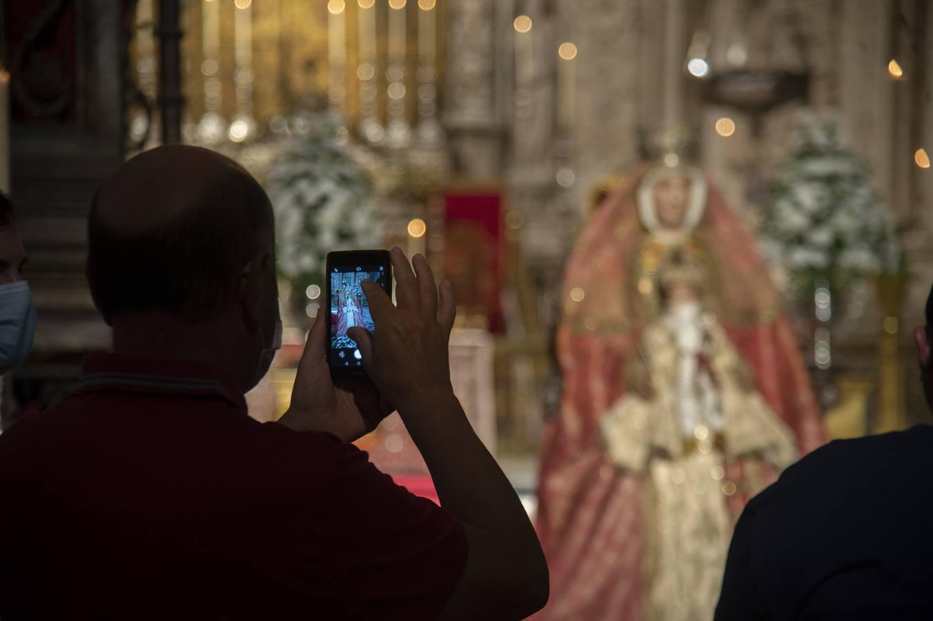 Las caras de la Virgen de los Reyes