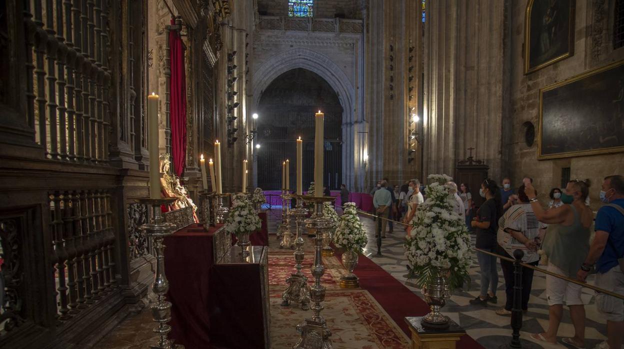 Las caras de la Virgen de los Reyes