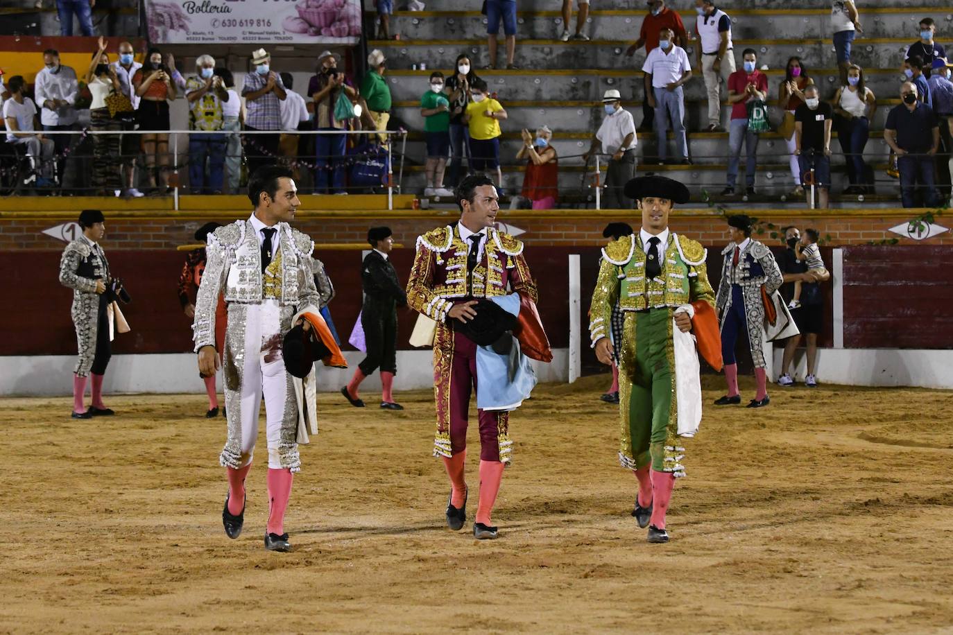 Nueve orejas en Equivias: la corrida, en imágenes