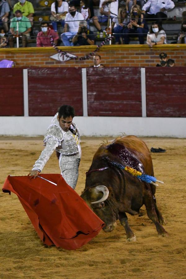 Nueve orejas en Equivias: la corrida, en imágenes