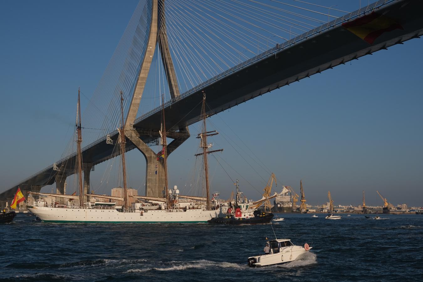 FOTOS: Elcano inicia su XCIII Crucero de Instrucción en homenaje a la primera vuelta al mundo