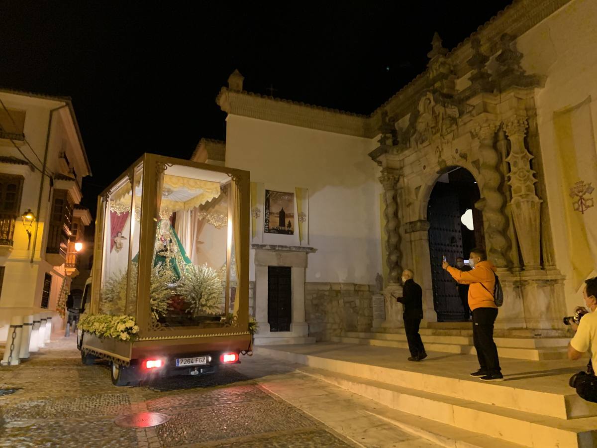 La «Bajá» de la Virgen de la Sierra de Cabra, en imágenes