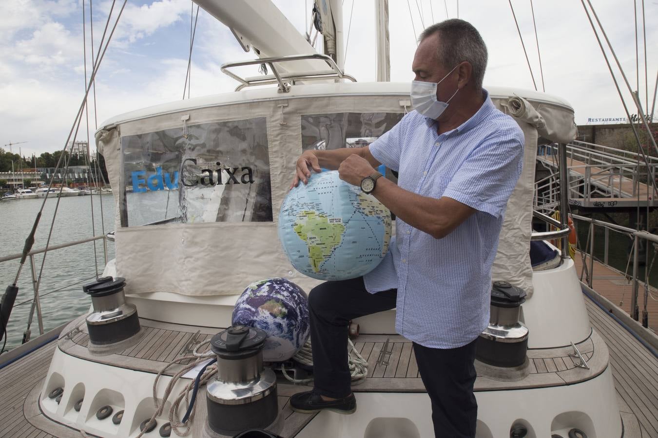 El velero Íbero III amarra en Sevilla para contar la Primera Vuelta al Mundo