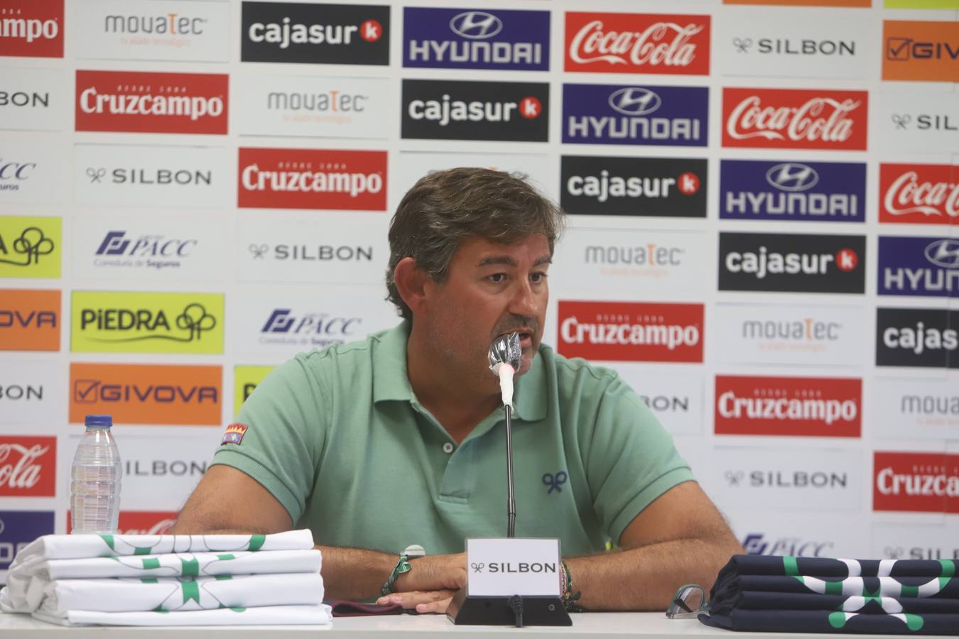 Las nuevas camisetas unisex del Córdoba CF en Silbon, en imágenes