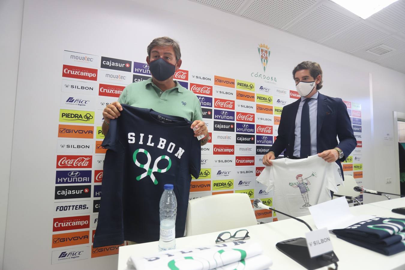 Las nuevas camisetas unisex del Córdoba CF en Silbon, en imágenes