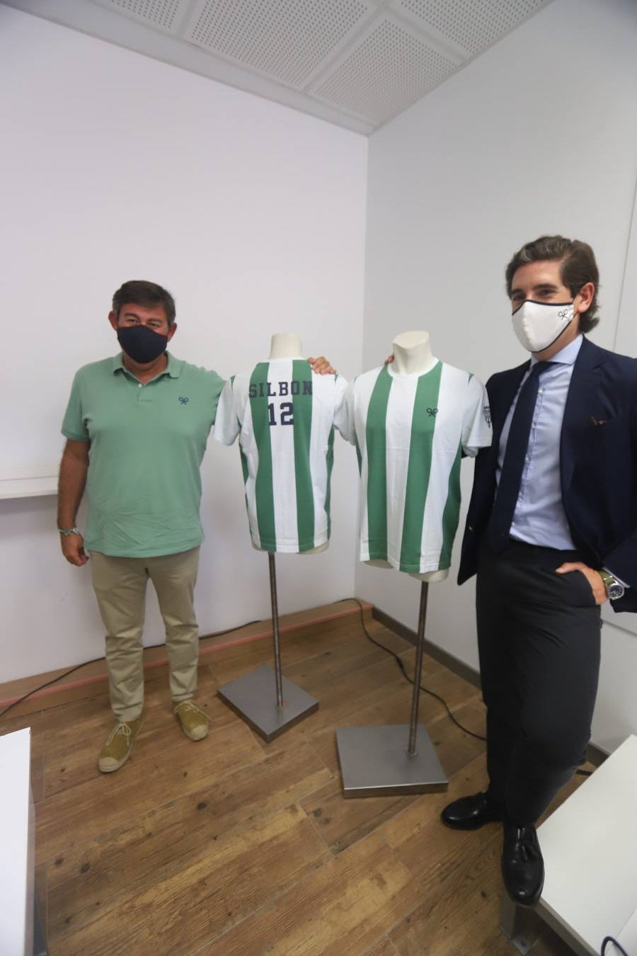 Las nuevas camisetas unisex del Córdoba CF en Silbon, en imágenes