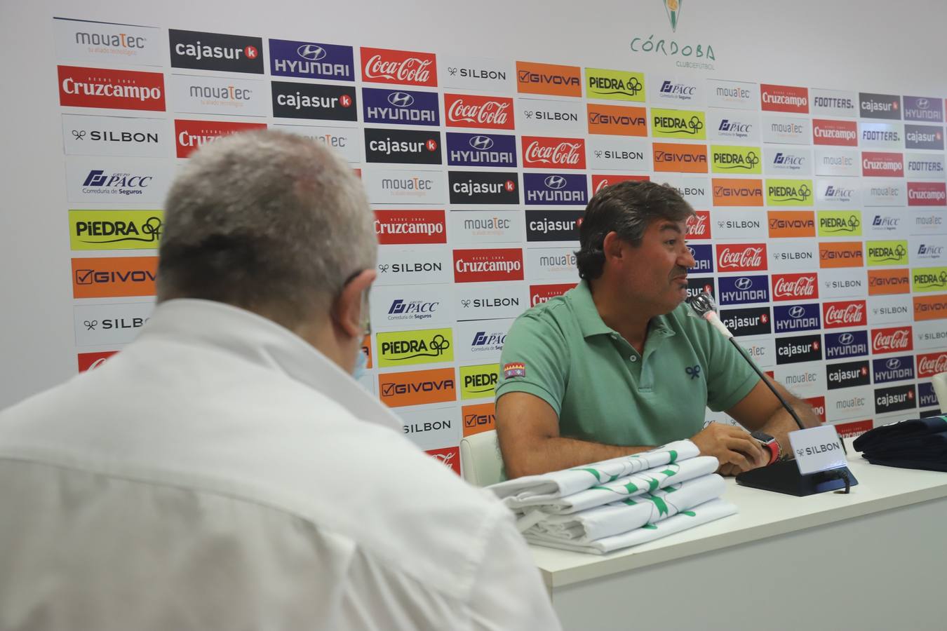 Las nuevas camisetas unisex del Córdoba CF en Silbon, en imágenes