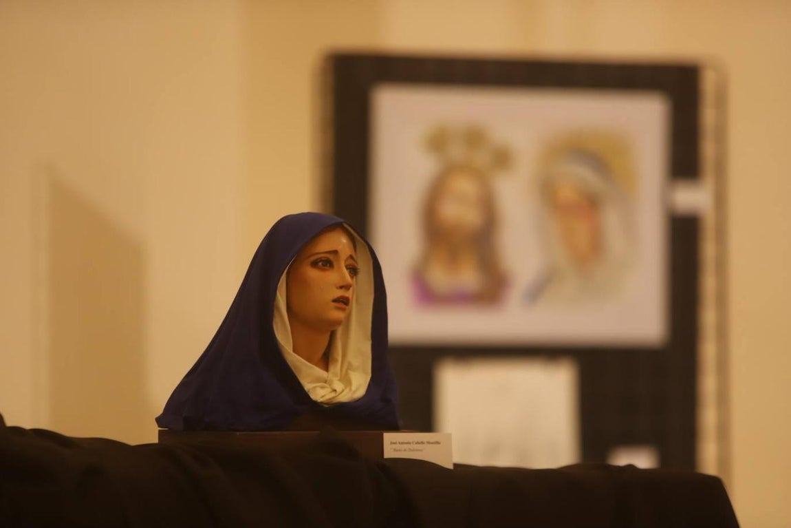 La exposición «Subasta de Bondad», a favor de Cáritas, en imágenes