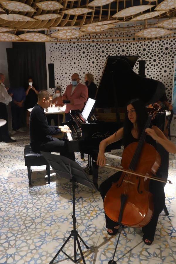 El concierto del Festival Guadalquivir en el restaurante Noor de Córdoba, en imágenes