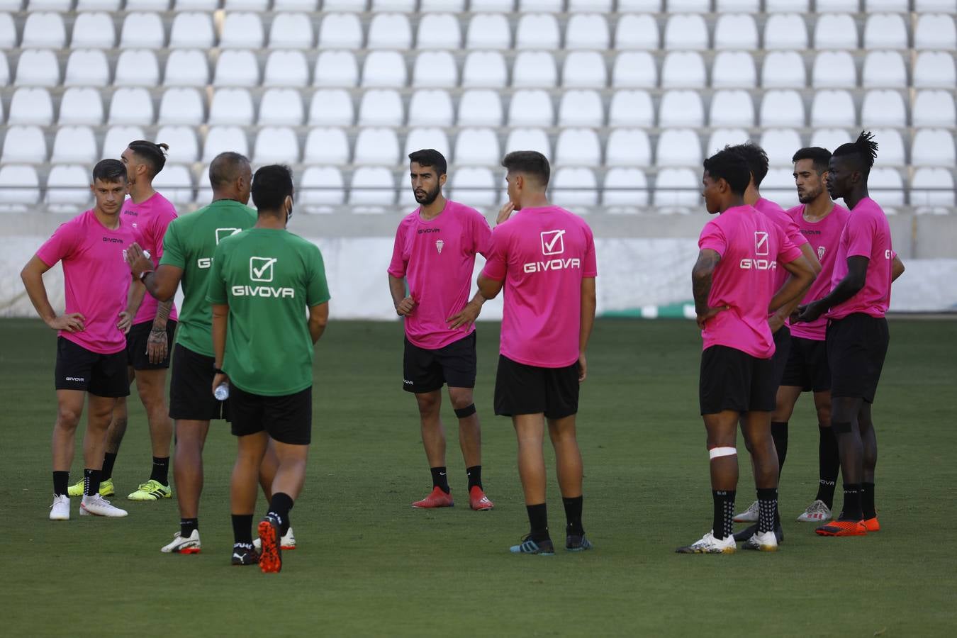 El partido de entrenamiento del Córdoba CF con el filial, en imágenes