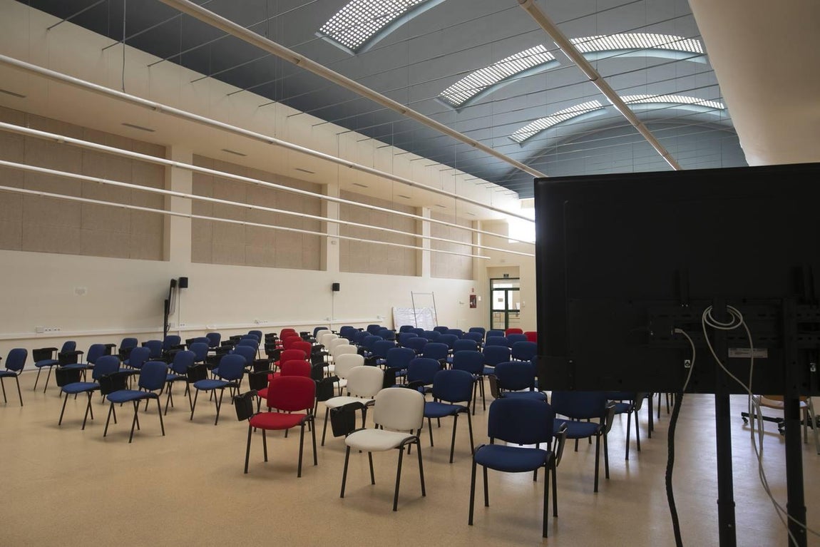 Los preparativos de la vuelta al campus universitario, en imágenes