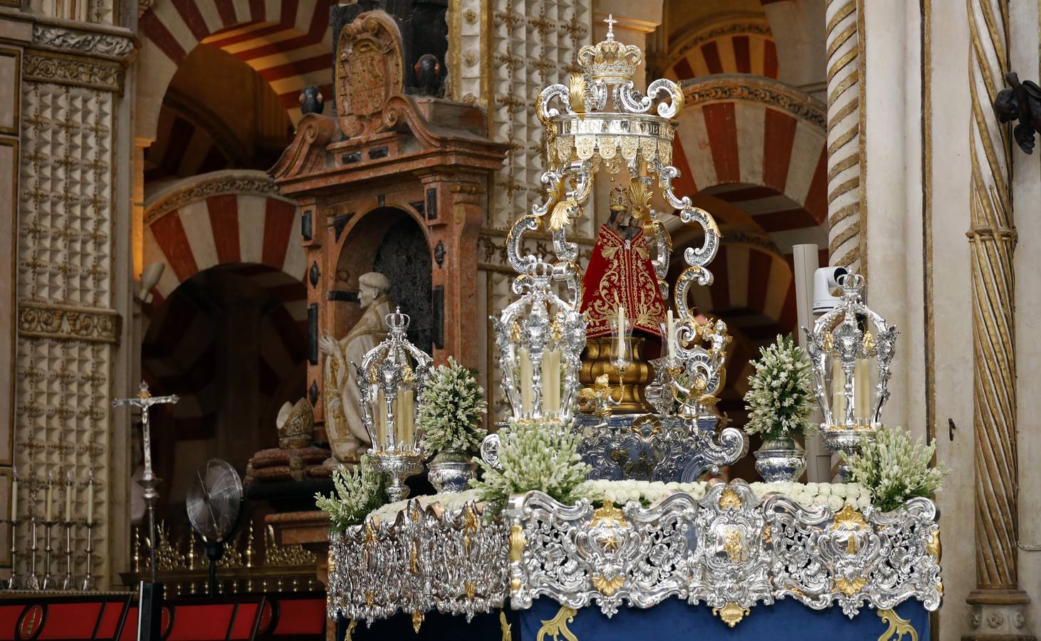 El nuevo de paso de la Virgen de la Fuensanta de Córdoba, en imágenes