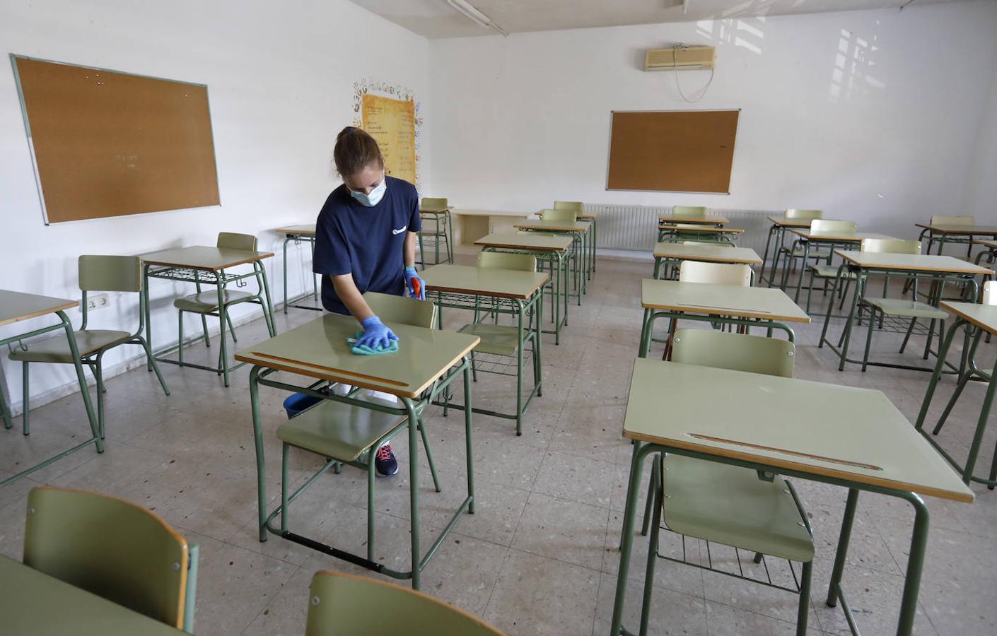 En imágenes, los preparativos para el comienzo del curso en Córdoba