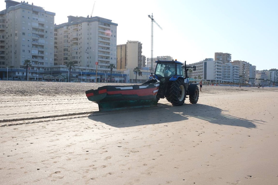 Llegan cuatro pateras a la costa de Cádiz
