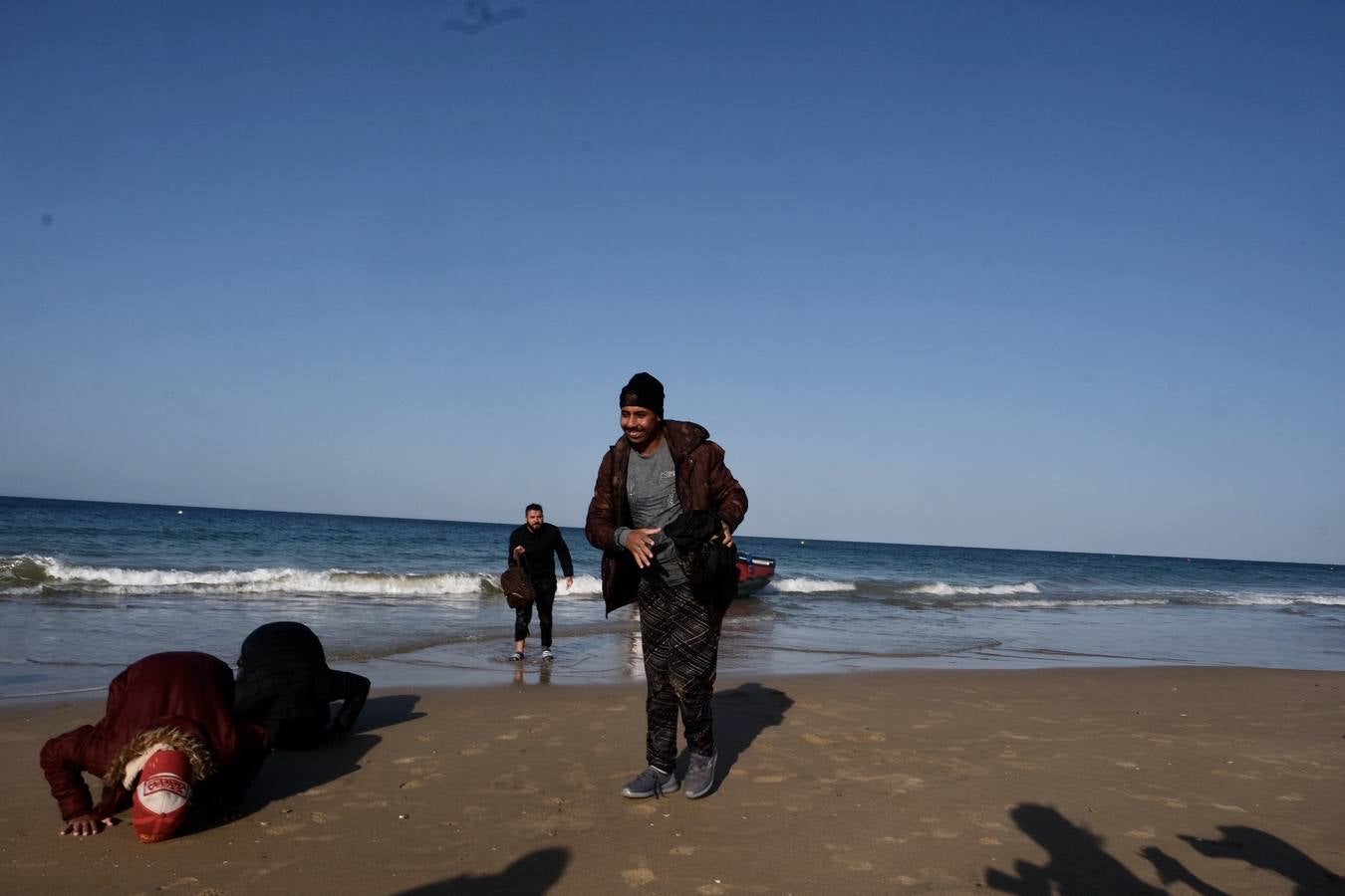 Llegan cuatro pateras a la costa de Cádiz