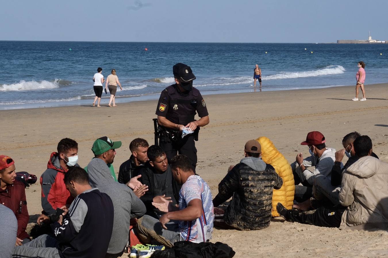 Llegan cuatro pateras a la costa de Cádiz