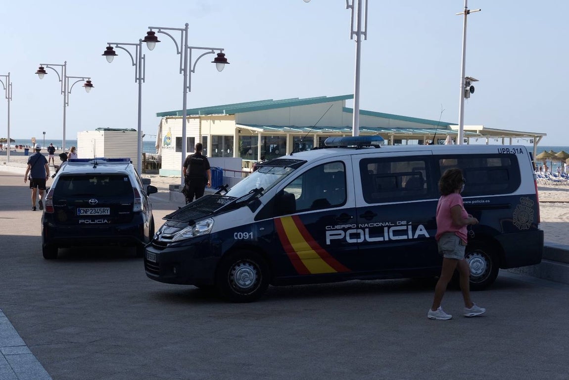 Llegan cuatro pateras a la costa de Cádiz
