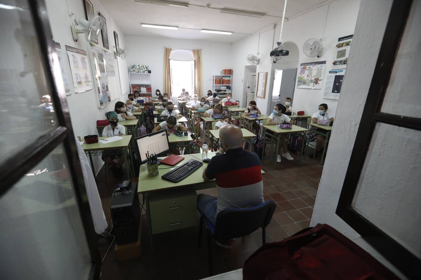 En imágenes, así ha sido la vuelta al colegio en Córdoba (I)