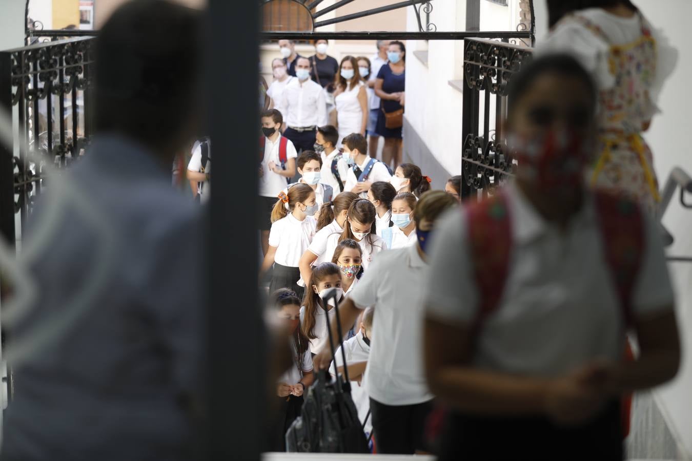 En imágenes, así ha sido la vuelta al colegio en Córdoba (II)