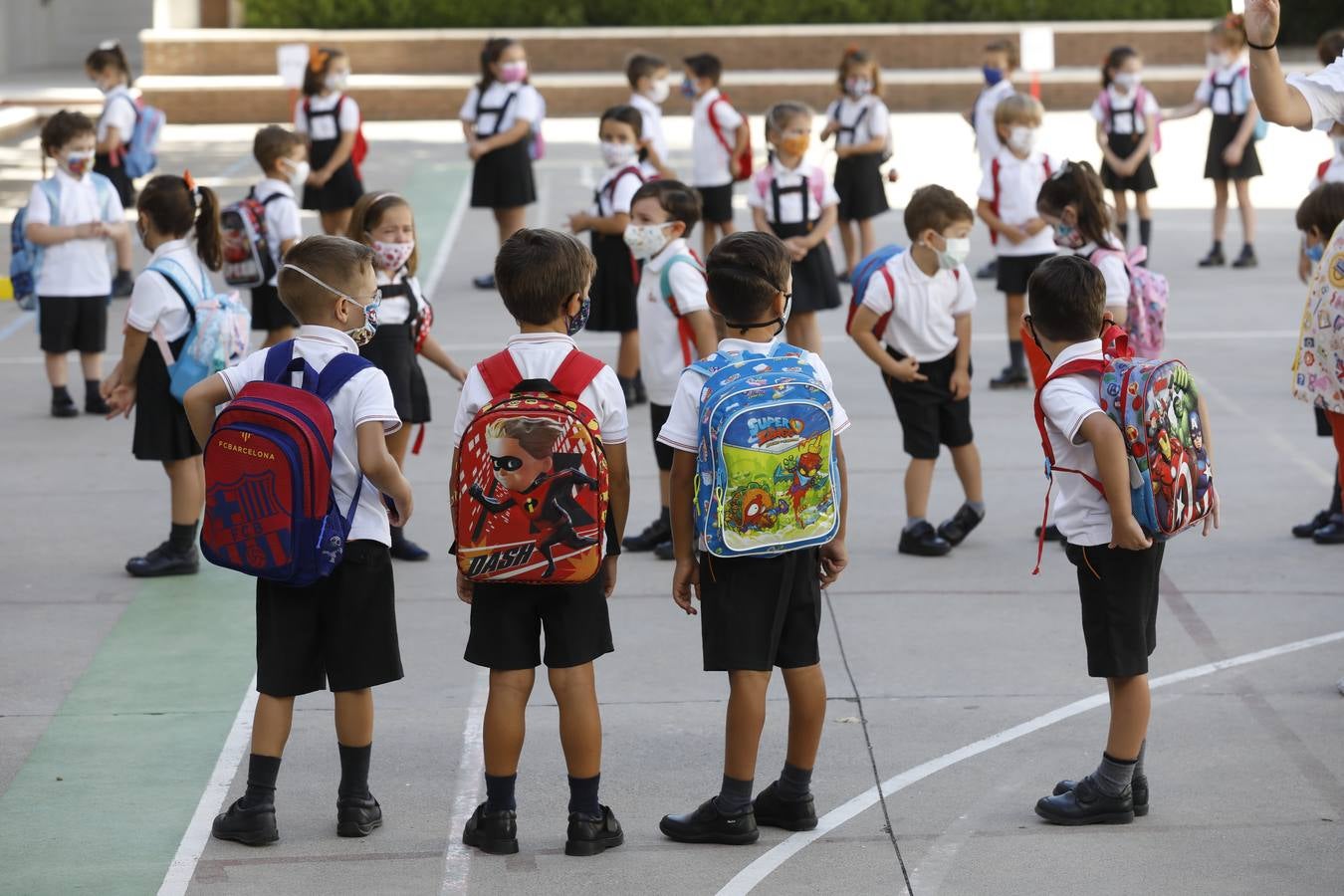 En imágenes, así ha sido la vuelta al colegio en Córdoba (II)