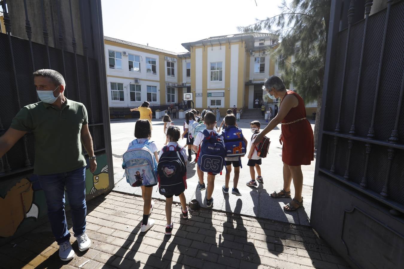 En imágenes, así ha sido la vuelta al colegio en Córdoba (II)