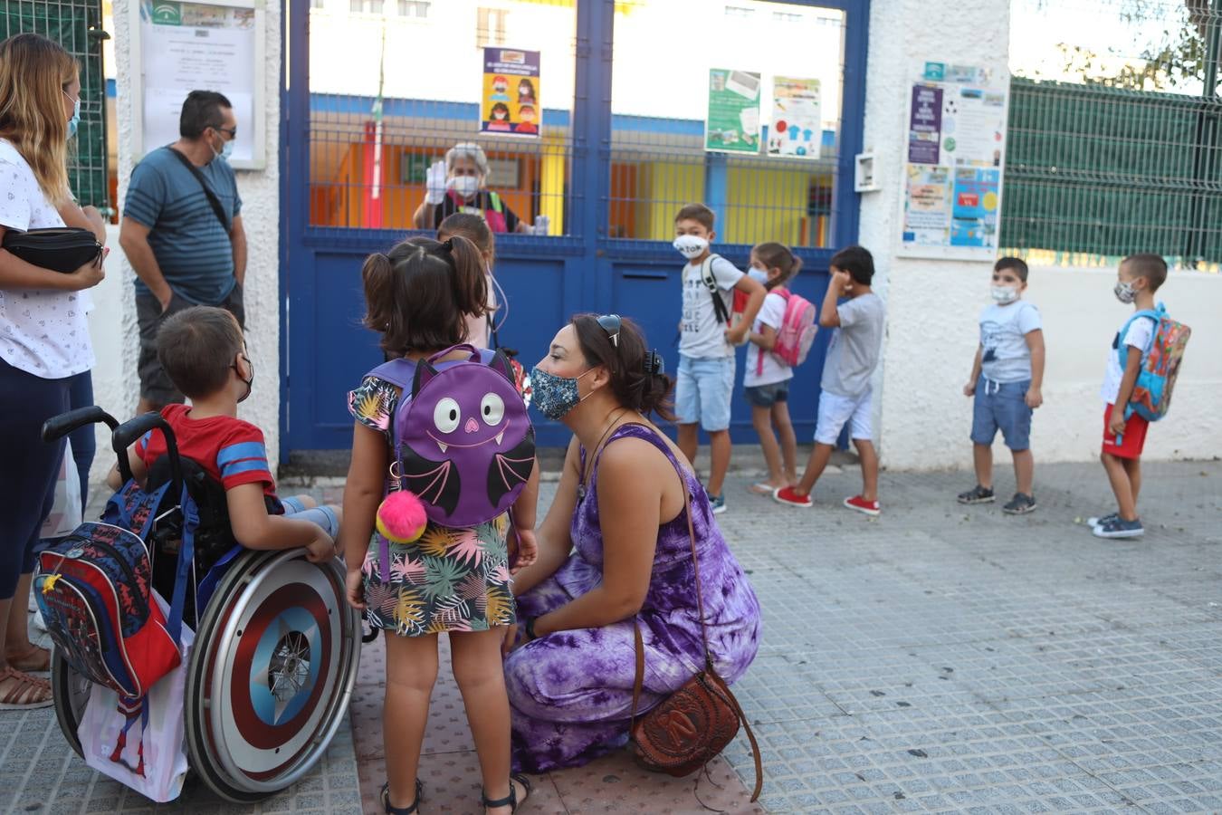 La vuelta al cole en imágenes tras seis meses de aislamiento