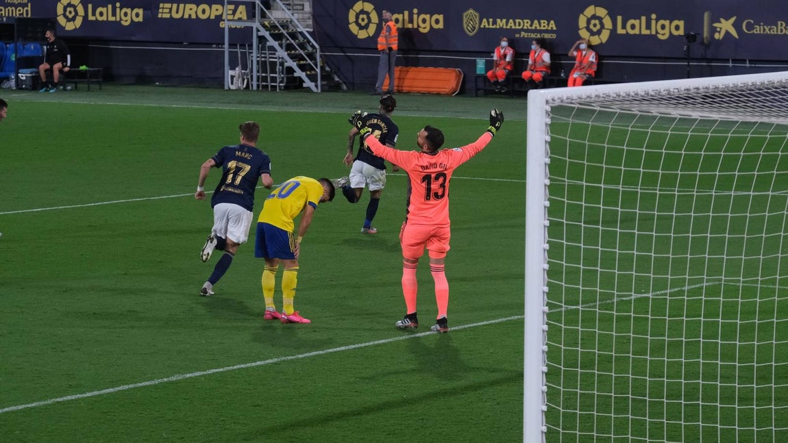 Fotos: las imágenes del Cádiz CF-Osasuna