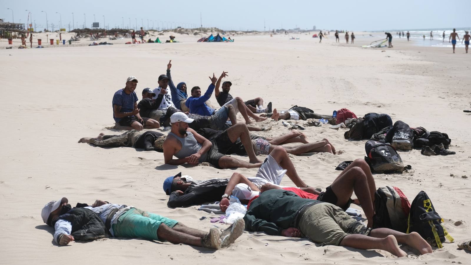 Llegan dos pateras a las costas de Cádiz