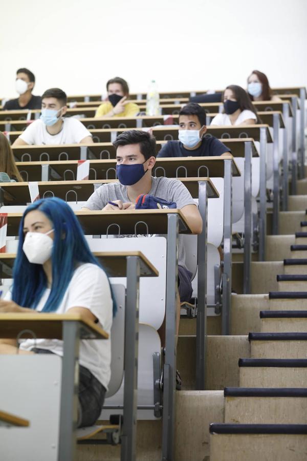 La vuelta a las clases de la Universidad de Córdoba, en imágenes