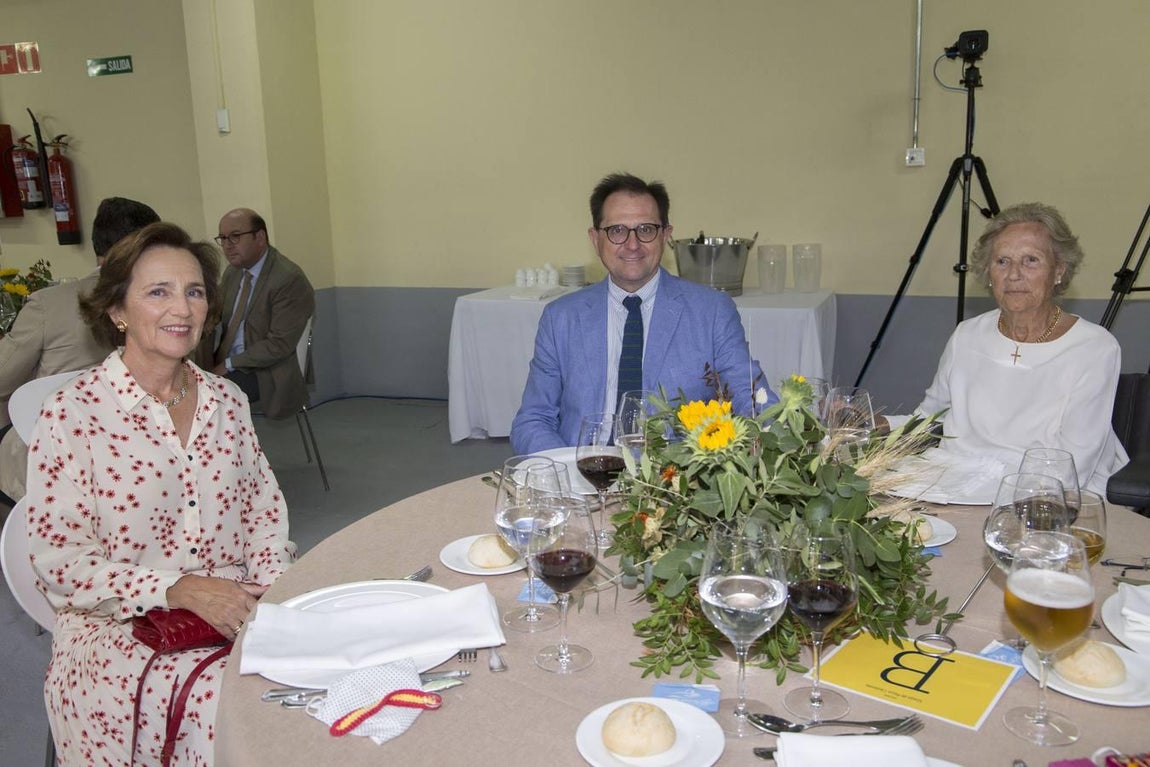 Pilar Carranza Güell, Juan Manuel Pablo-Romero Gil-Delgado e Isabel Gil-Delgado Queralt