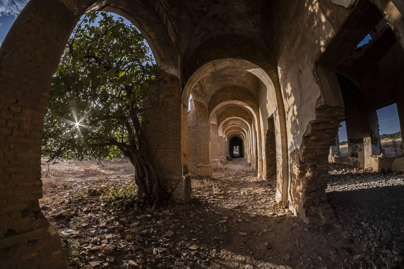 El misterioso convento abandonado de Carmona