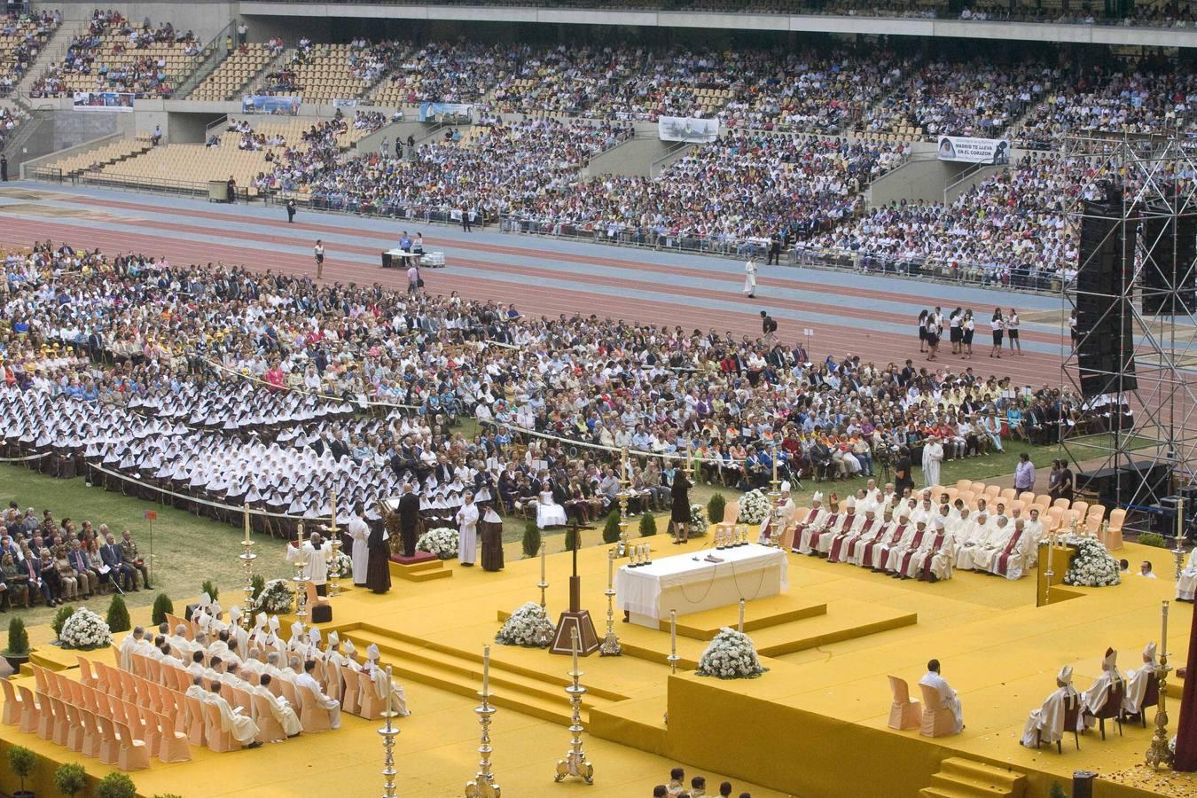 La Macarena en el estadio de la Cartuja