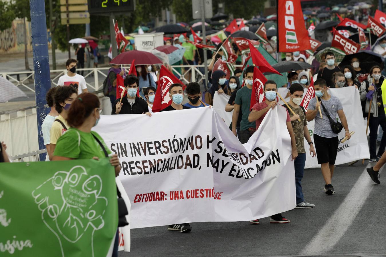 Escaso seguimiento de la huelga  educacativa en Sevilla