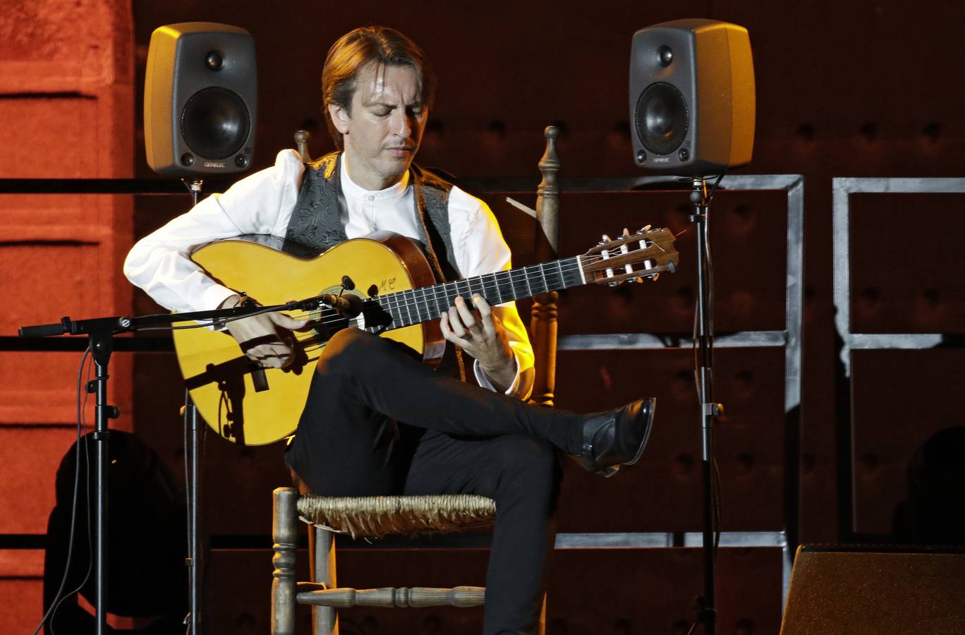 Bienal de Flamenco: en imágenes, el recital de Manuel de la Luz en el Alcázar